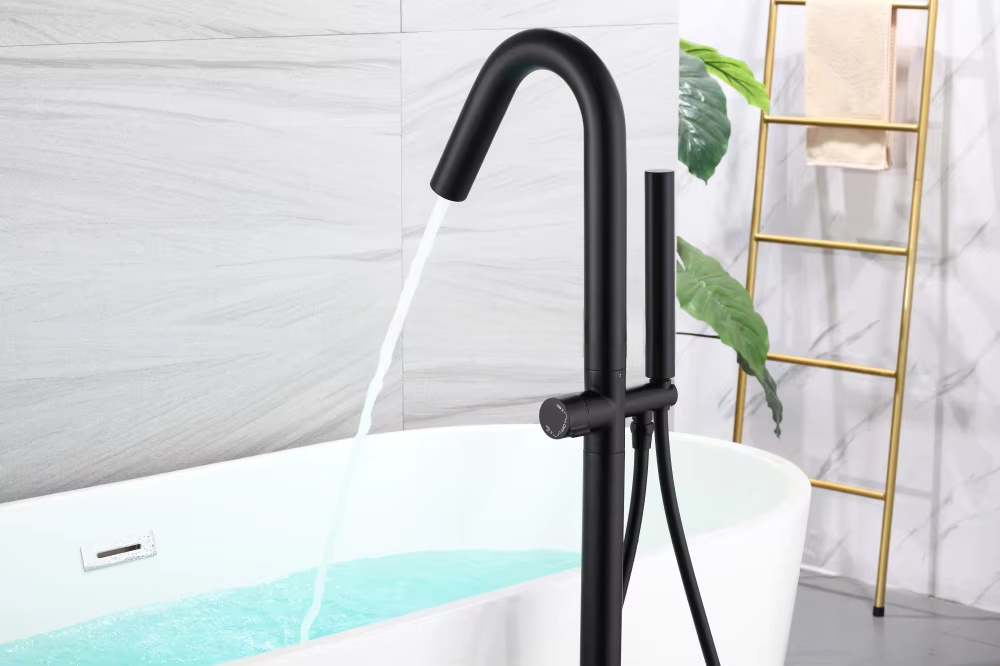 Matte Black Swivel Gooseneck S - Freestanding Bathtub Filler Faucet Floor recension och pris